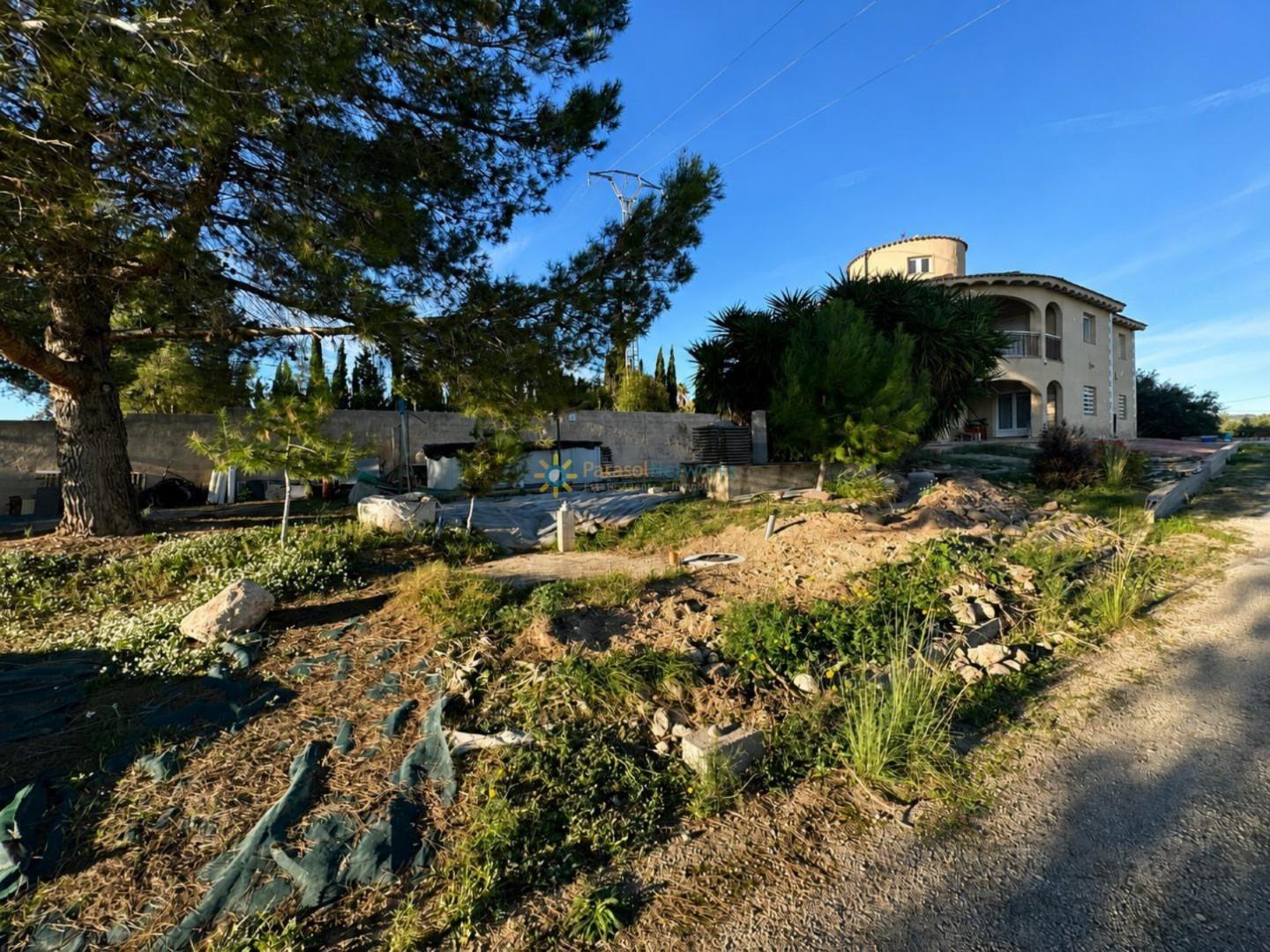 Villa for Sale in Benigánim