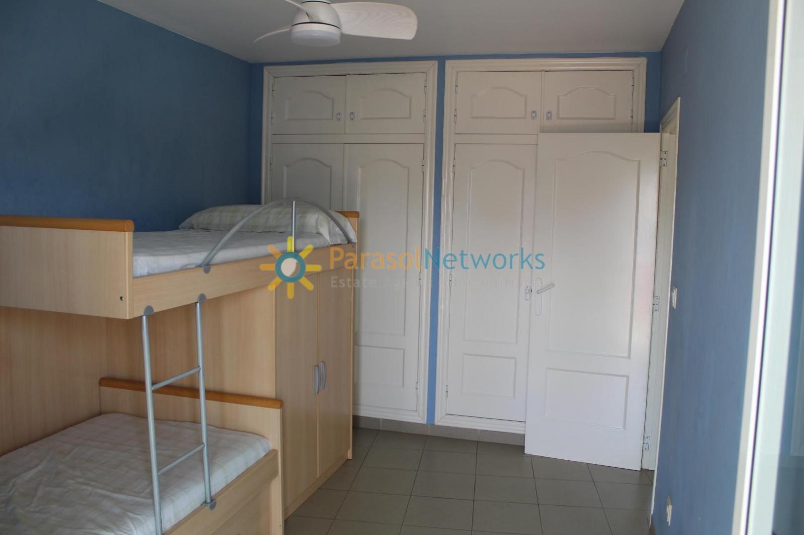 Apartment for Rent in Oliva