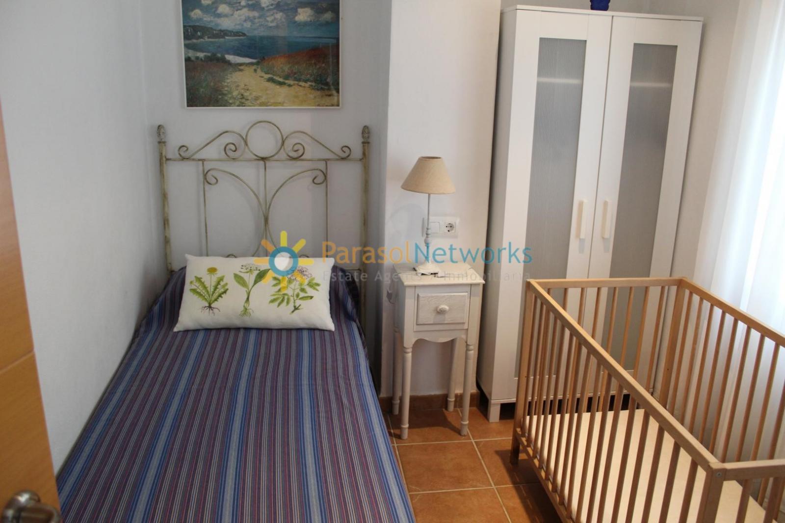 Chalet for Rent in Oliva