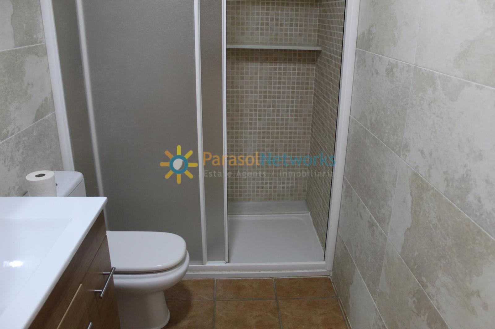 Chalet for Rent in Oliva