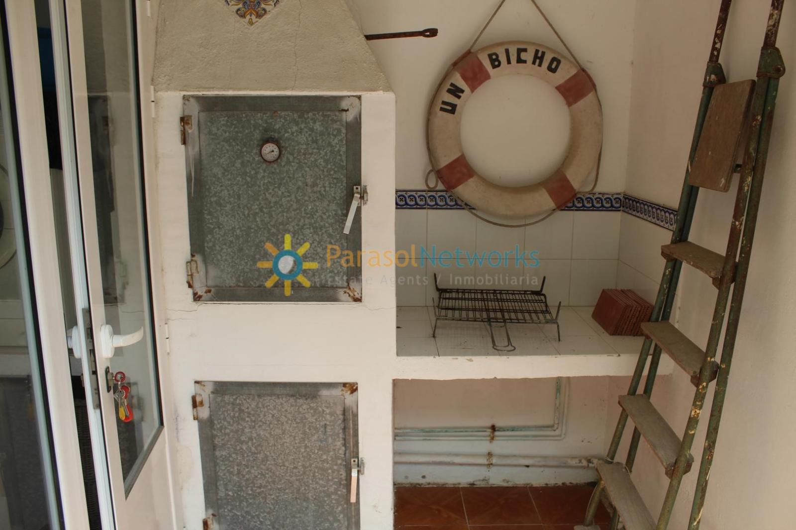 Chalet for Rent in Oliva