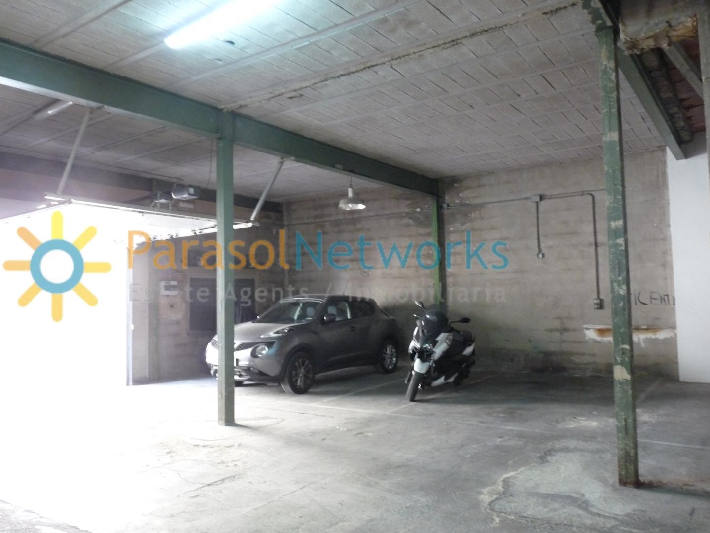 Garage for Sale in Rafelcofer