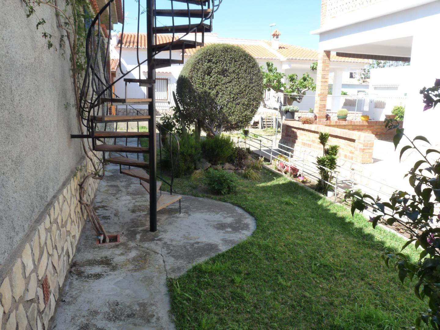 Villa for Rent in Oliva