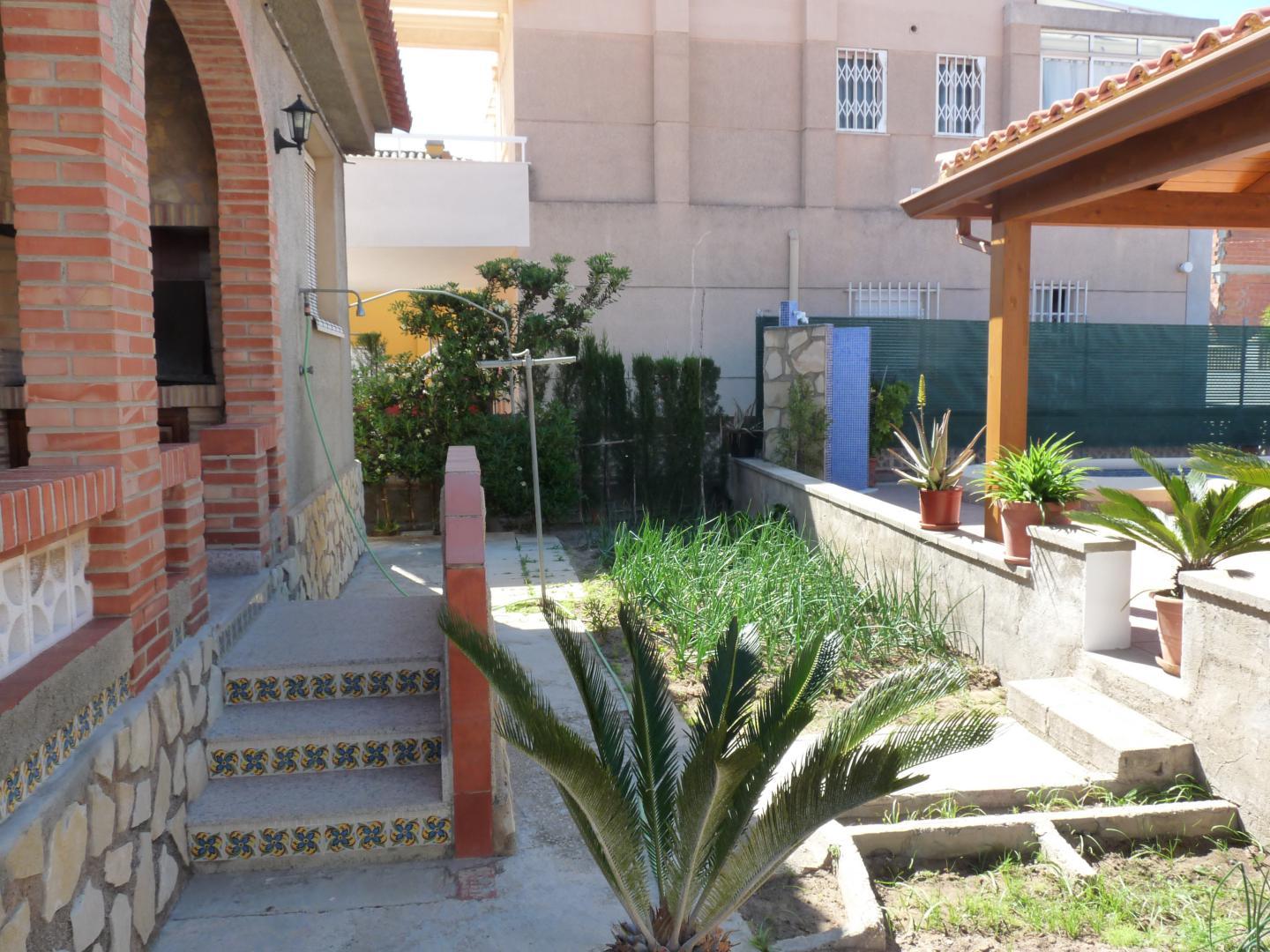 Villa for Rent in Oliva