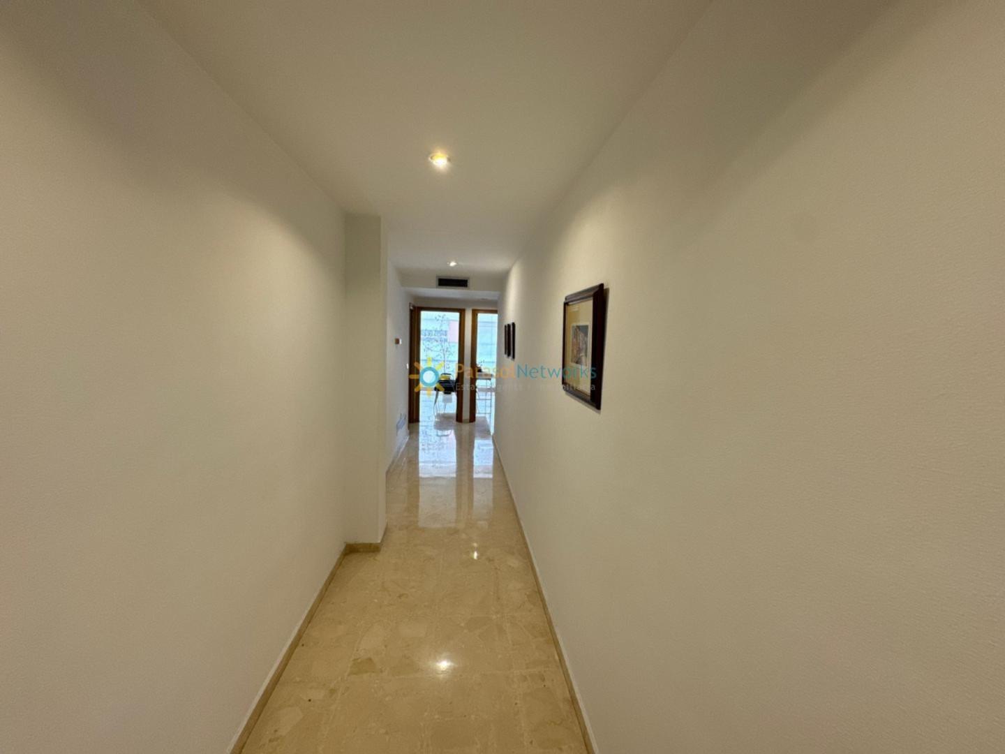 Oficina en Venta en Oliva
