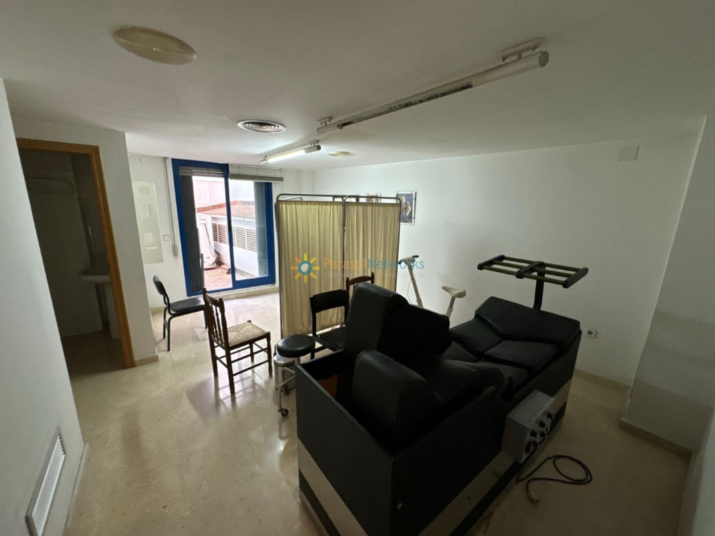 Oficina en Venta en Oliva