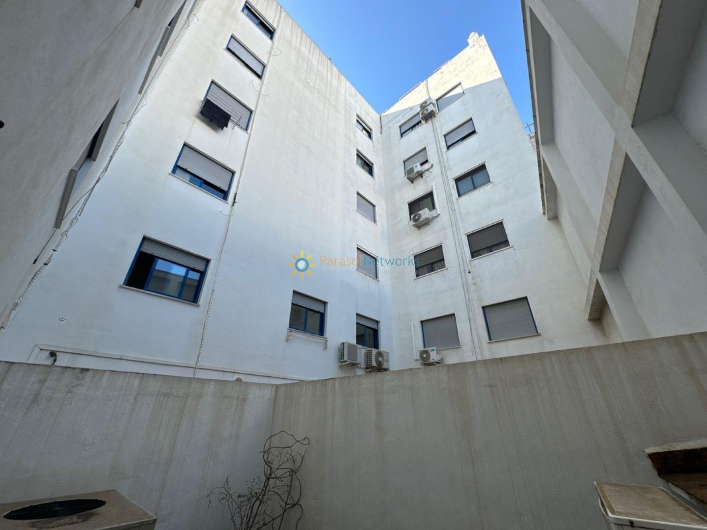 Oficina en Venta en Oliva