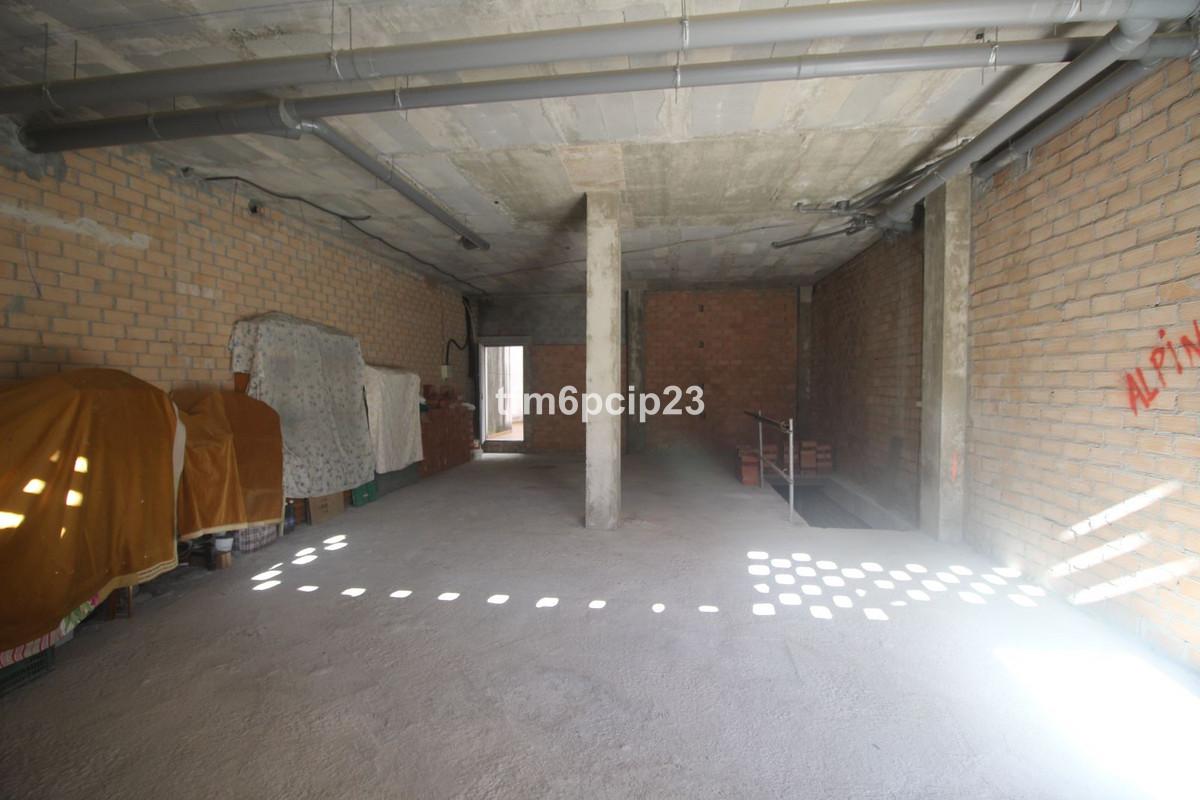 Premise for Sale in Estepona