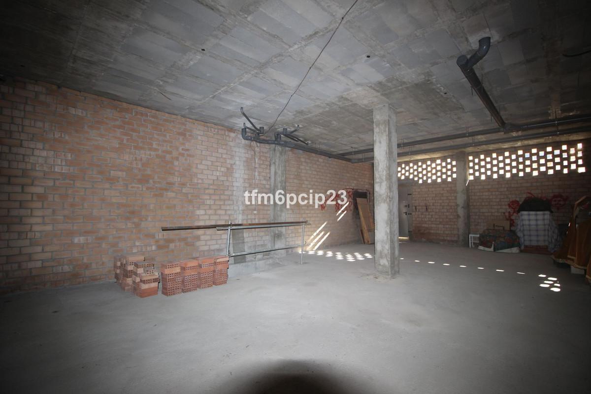 Premise for Sale in Estepona