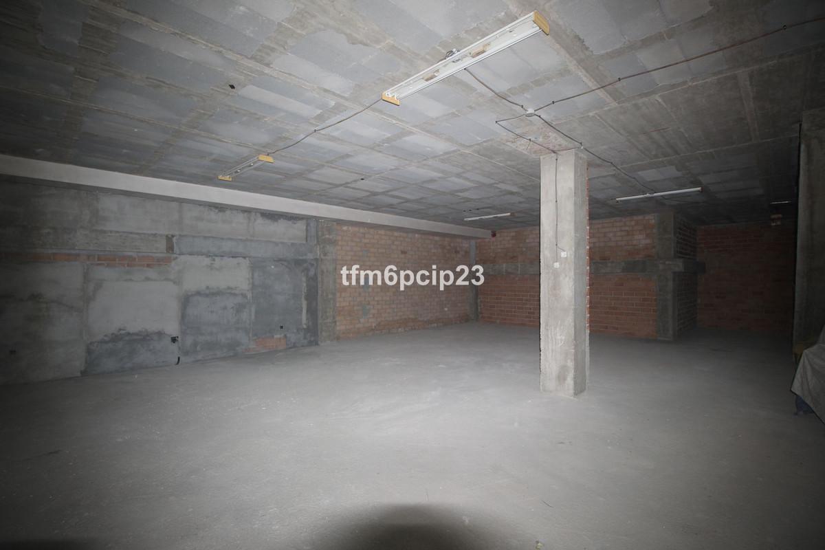 Premise for Sale in Estepona