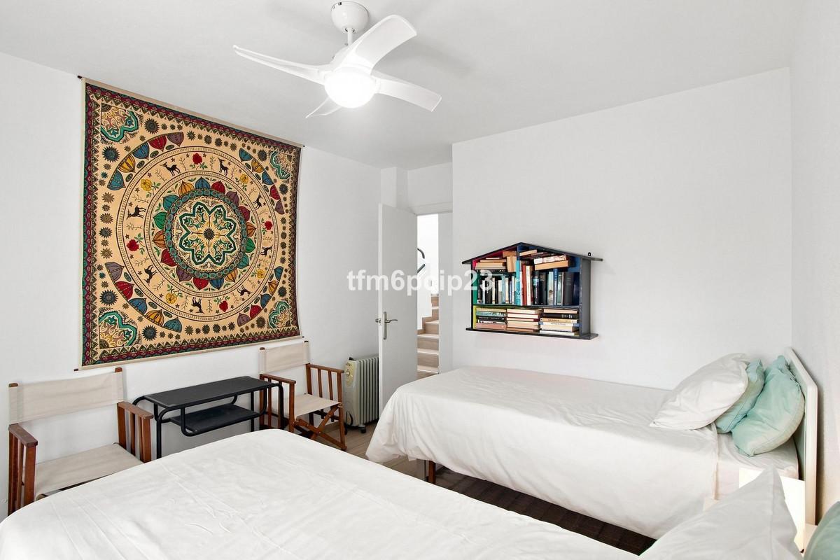 Semi-detached House for Sale in Casares