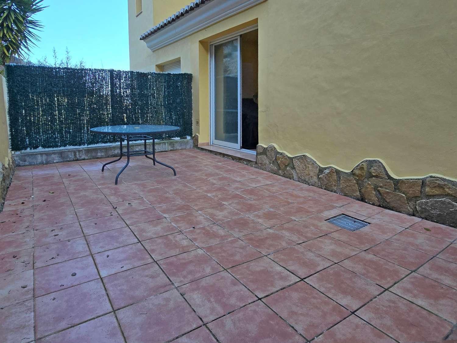 Adosado en Venta en Ador