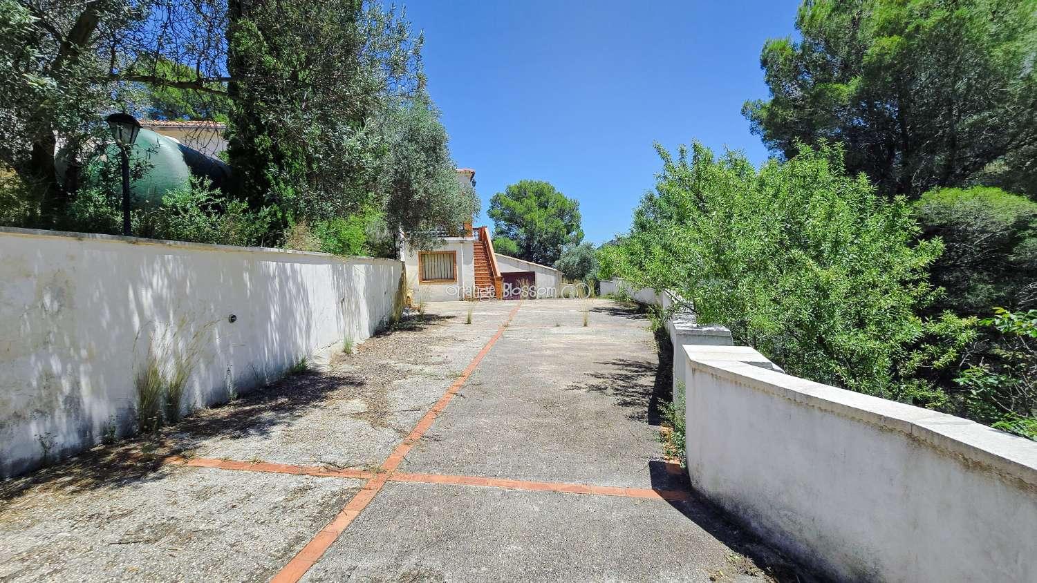 Villa for Sale in Villalonga