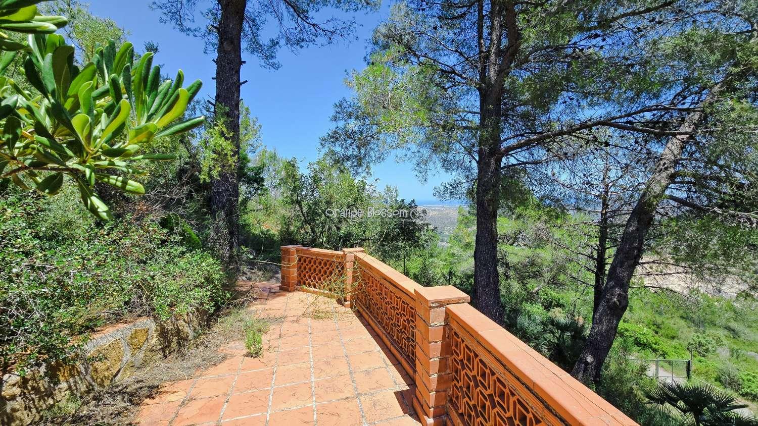 Villa for Sale in Villalonga
