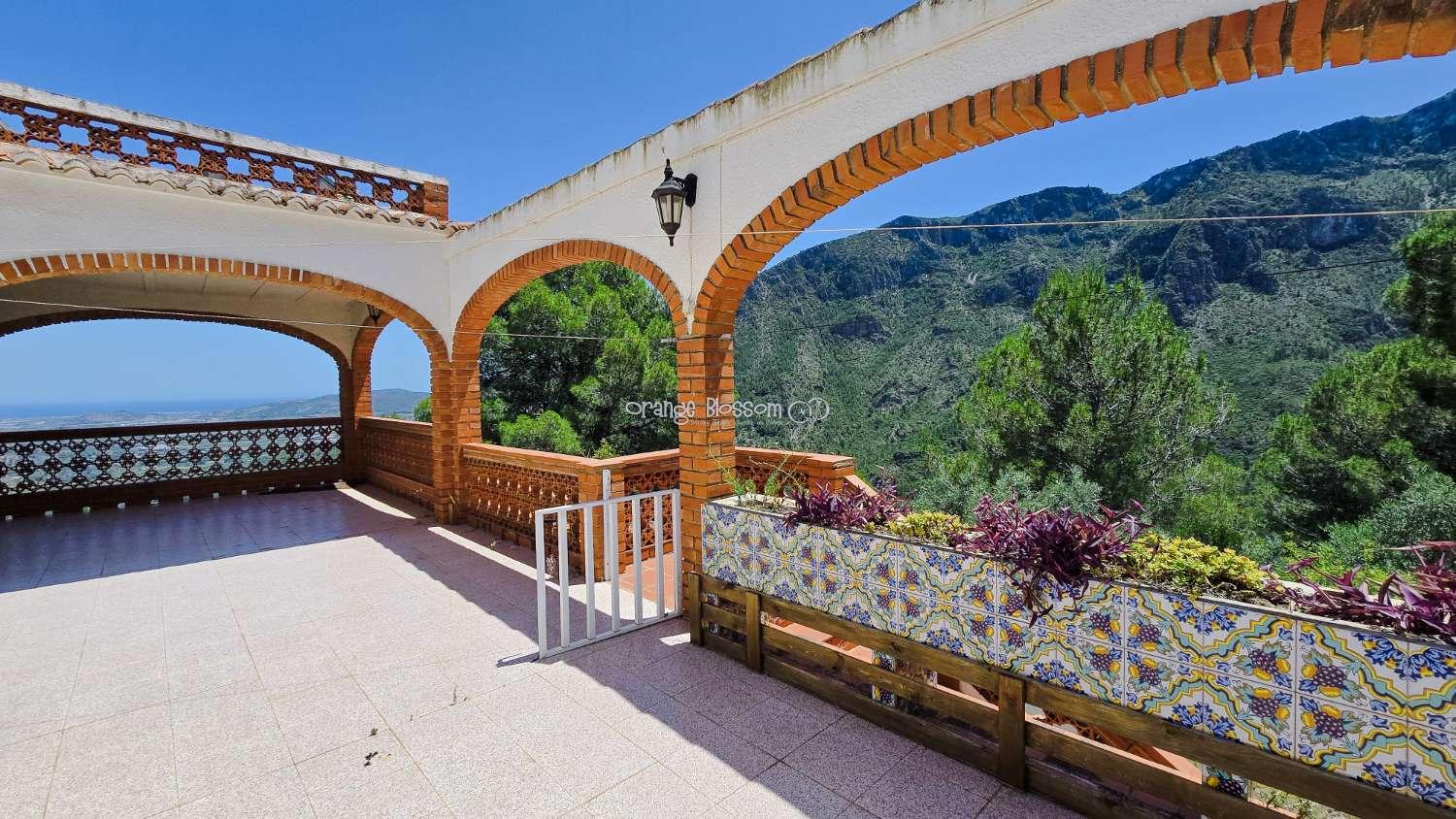 Villa for Sale in Villalonga