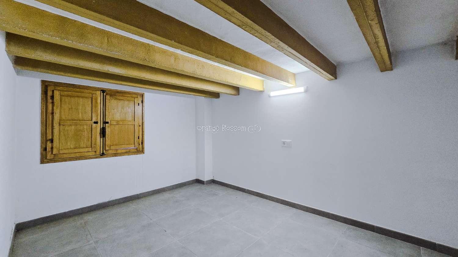Villa for Sale in Villalonga