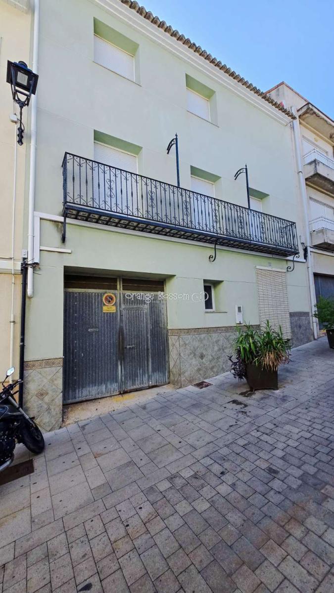 House for Sale in Villalonga