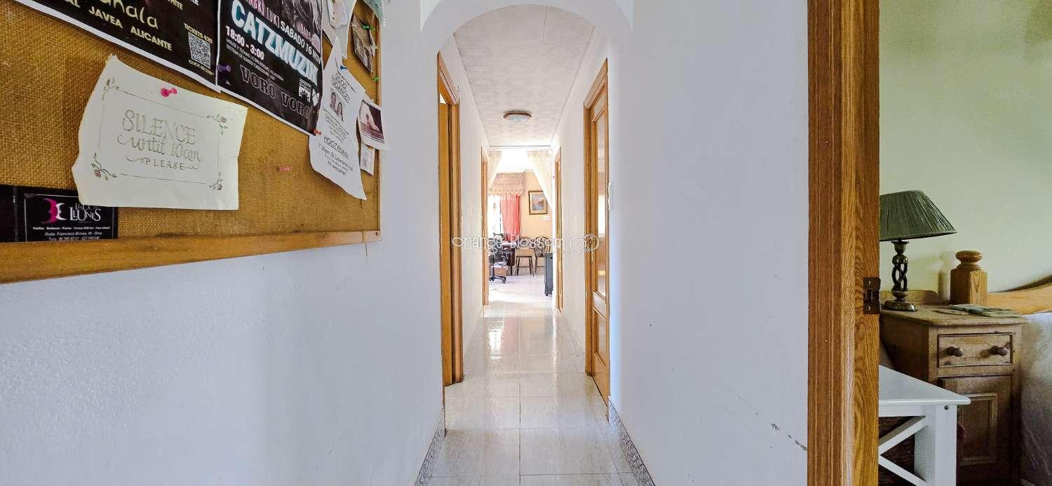 Villa for Sale in Villalonga