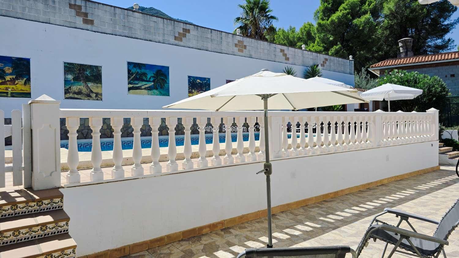 Villa for Sale in Villalonga