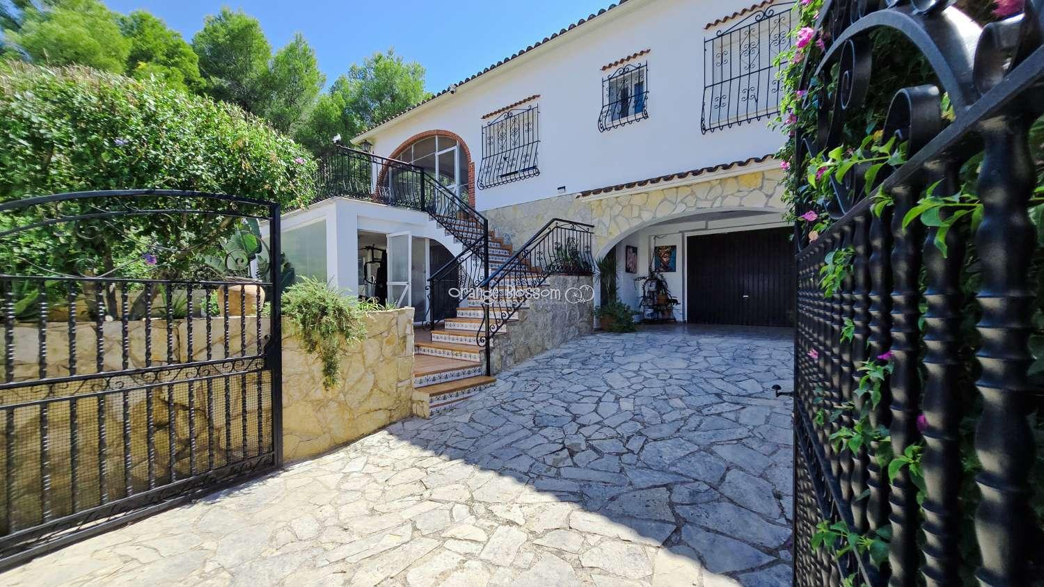 Villa for Sale in Villalonga