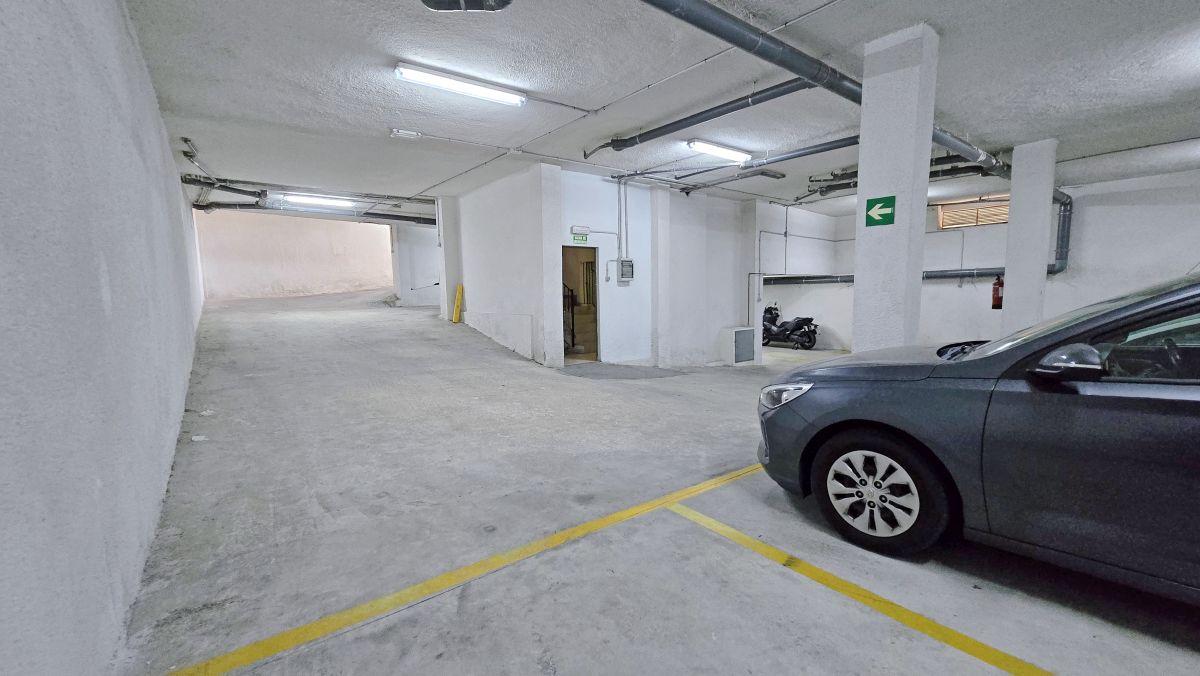 Penthouse for Sale in Ador