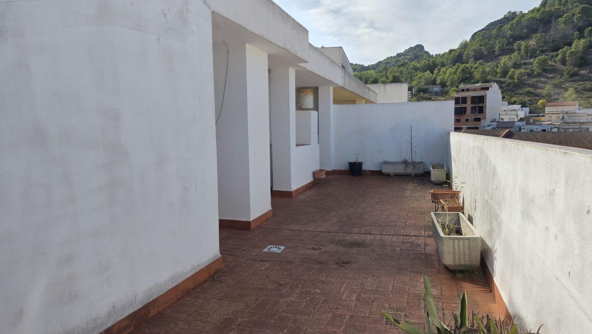 Penthouse for Sale in Ador