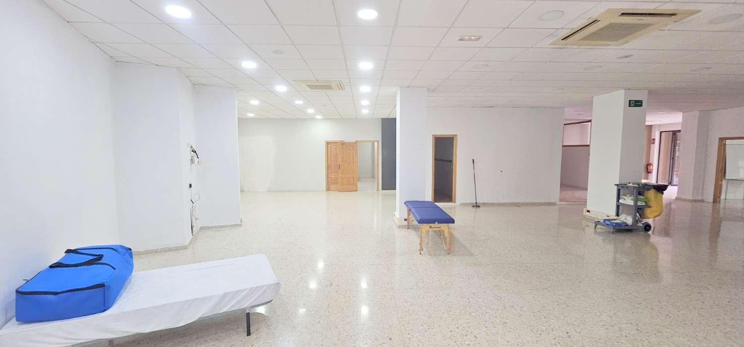 Premise for Sale in Vélez-Málaga