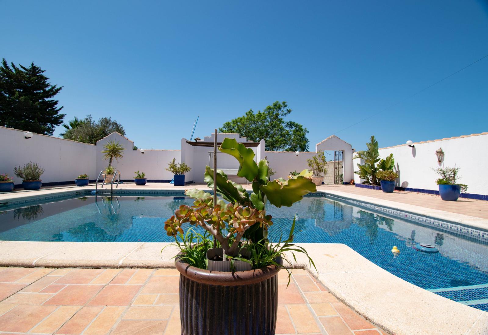 Villa for Sale in Chiclana de la Frontera