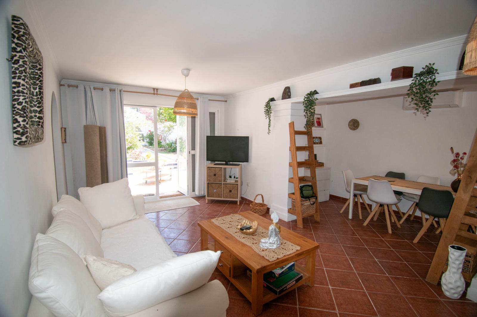 Villa for Sale in Chiclana de la Frontera