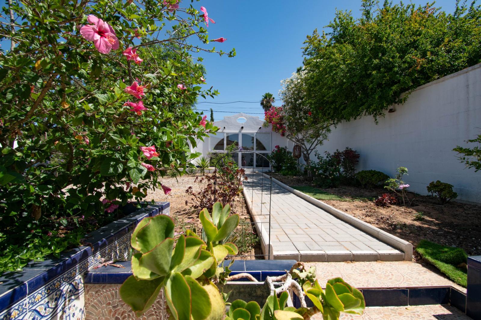 Villa for Sale in Chiclana de la Frontera