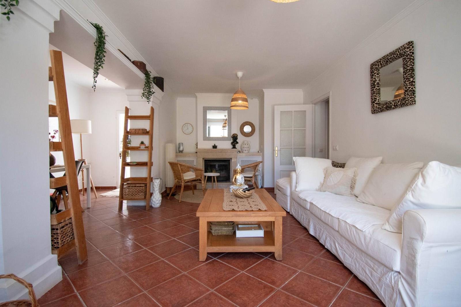 Villa for Sale in Chiclana de la Frontera