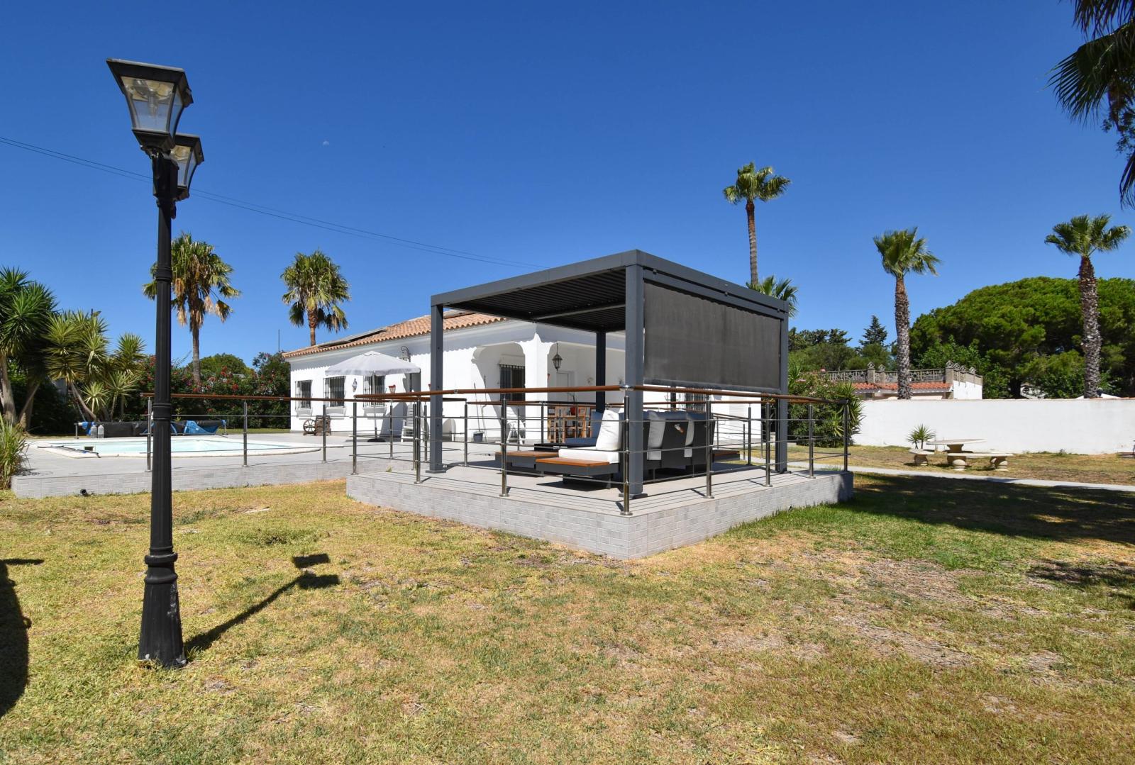 Villa for Sale in Chiclana de la Frontera