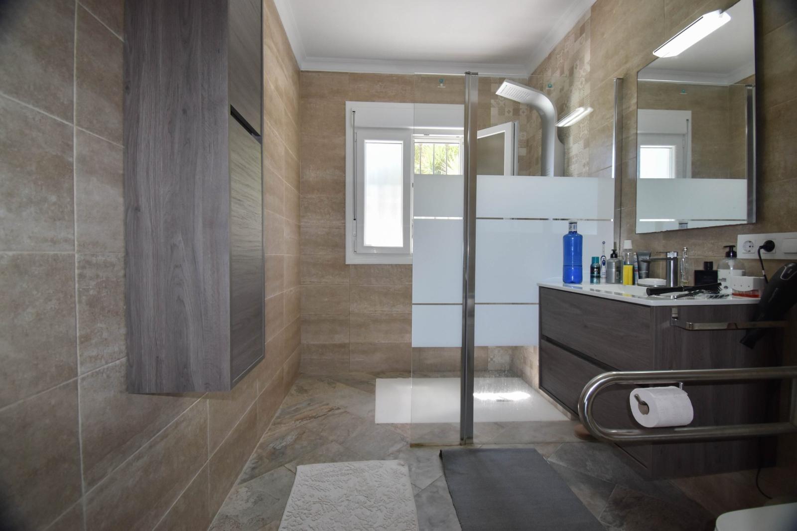 Villa for Sale in Chiclana de la Frontera