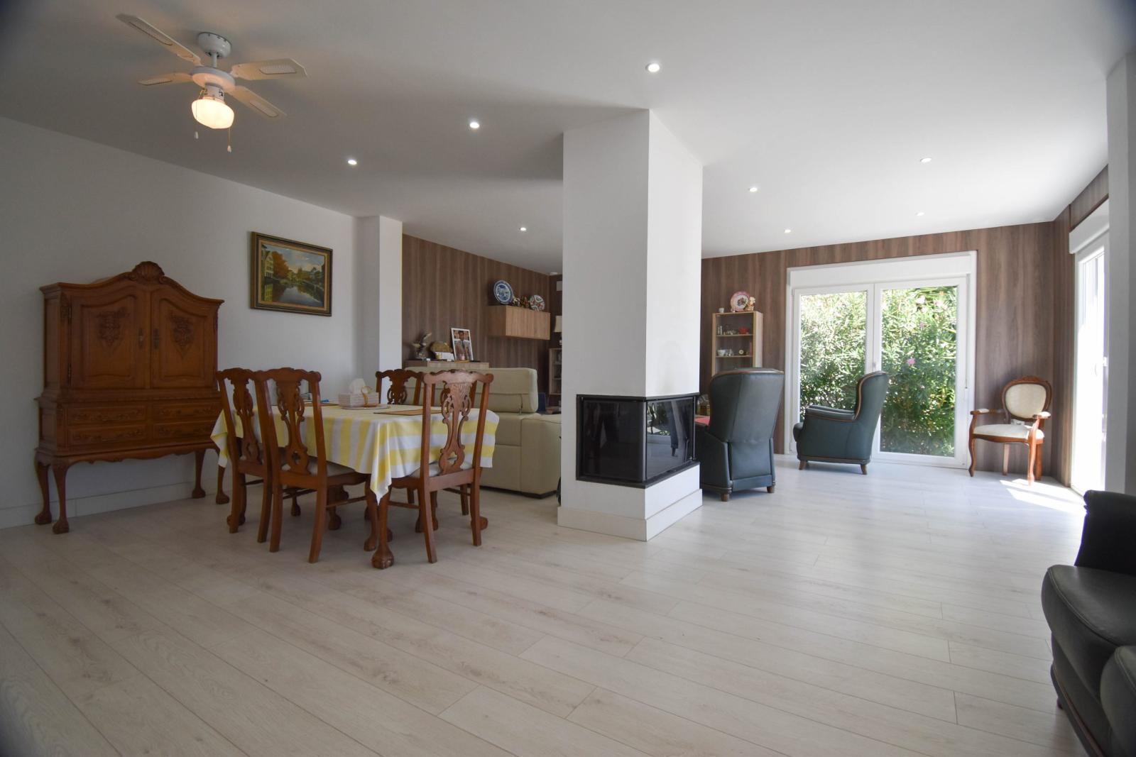 Villa for Sale in Chiclana de la Frontera