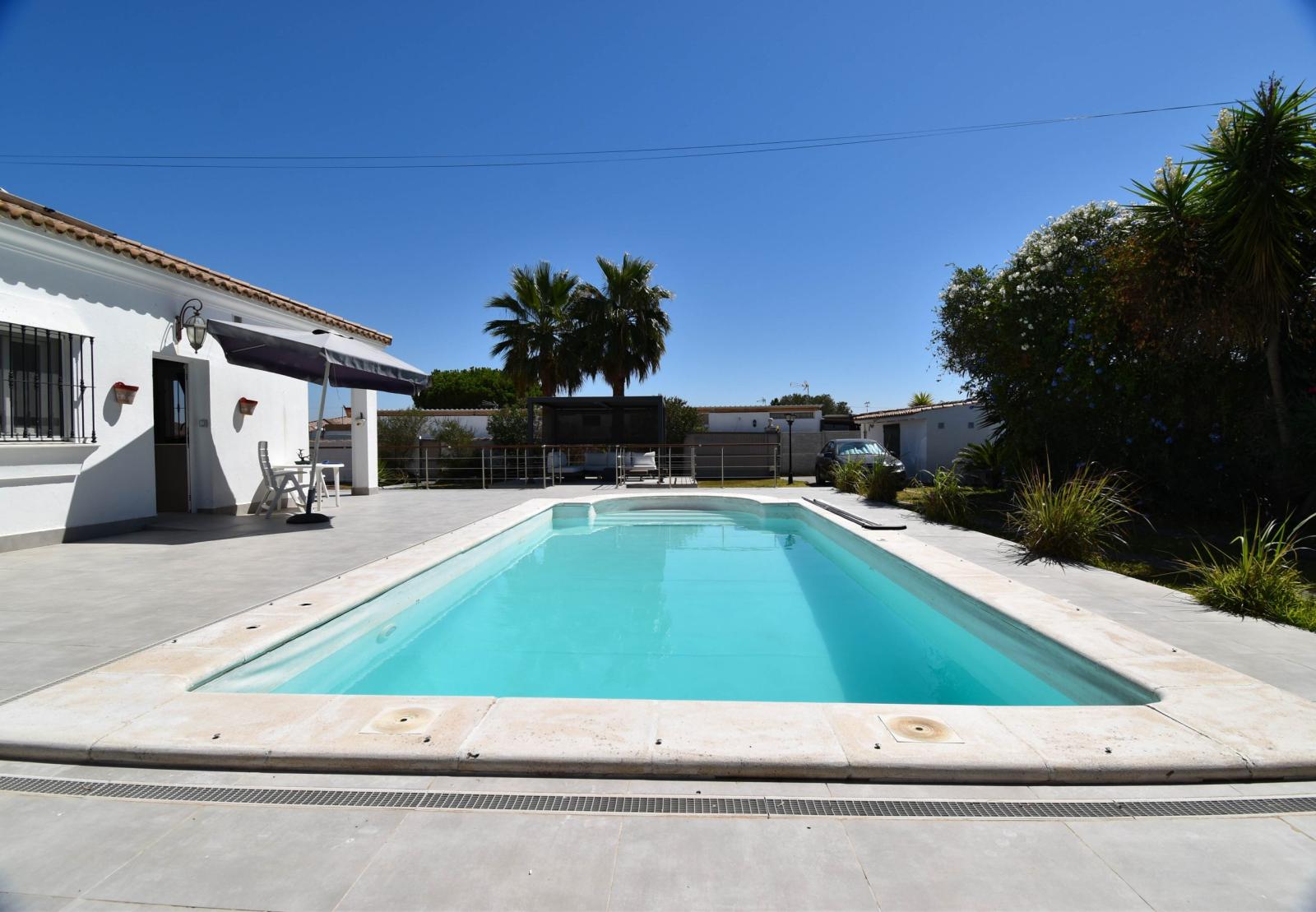 Villa for Sale in Chiclana de la Frontera