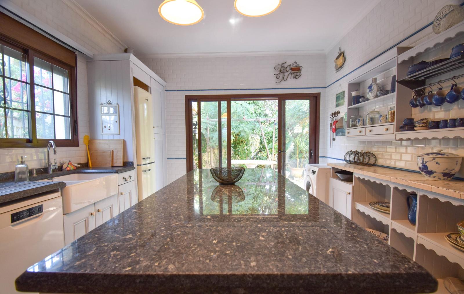 Villa for Sale in Chiclana de la Frontera