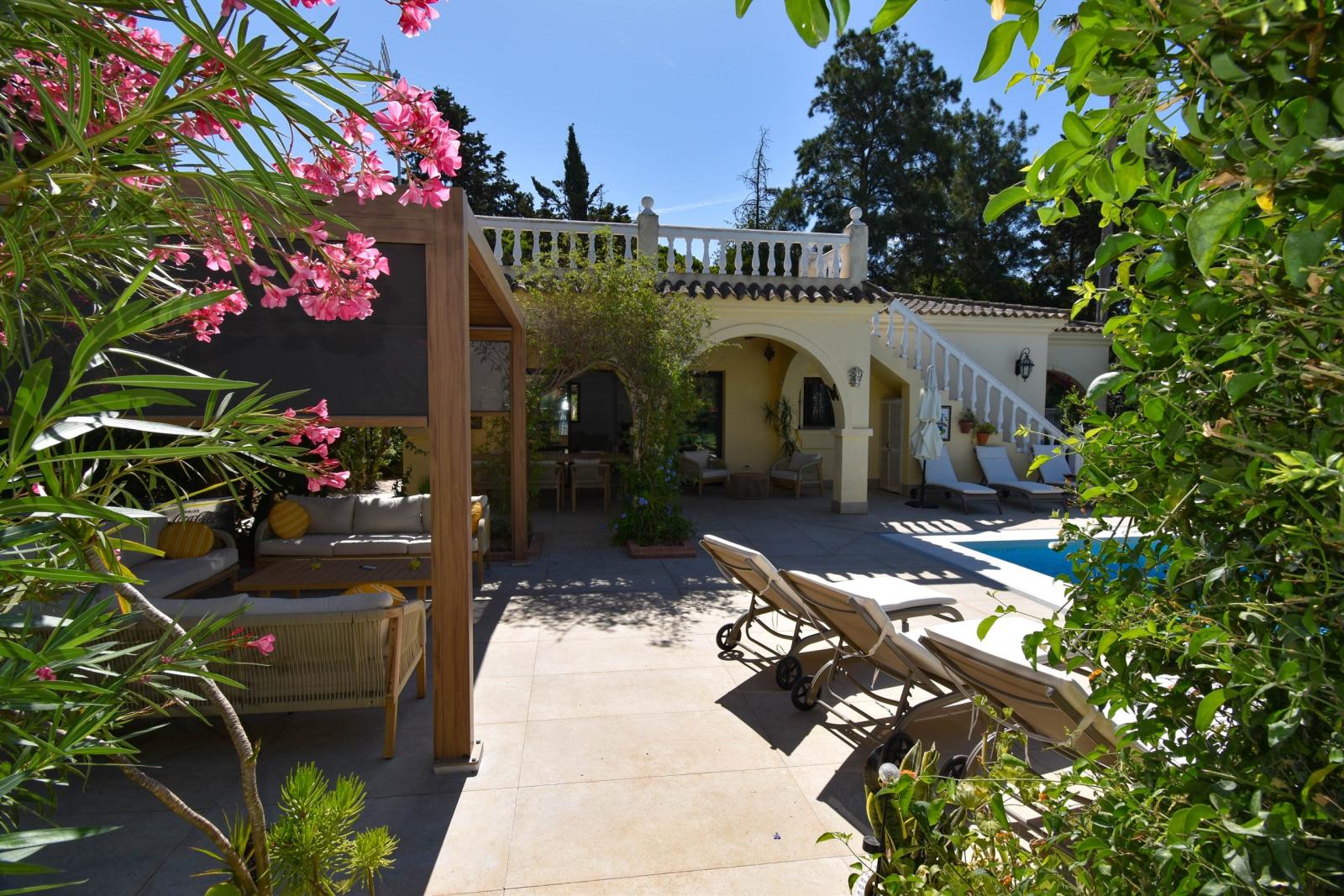 Villa for Sale in Chiclana de la Frontera