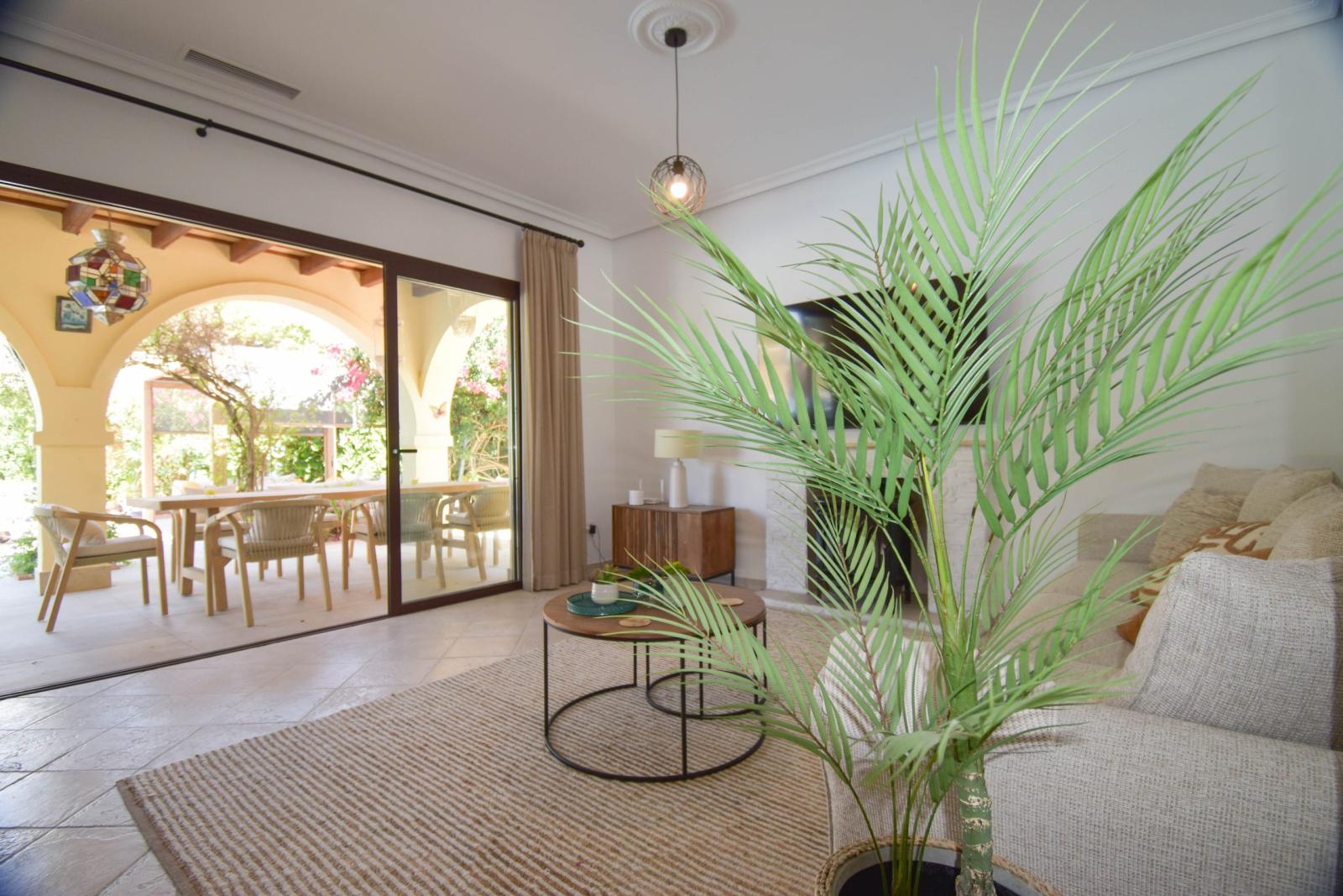 Villa for Sale in Chiclana de la Frontera