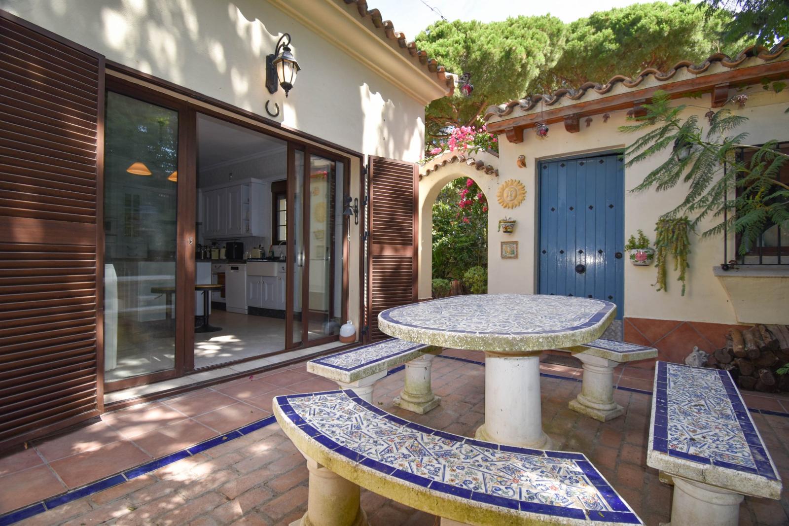 Villa for Sale in Chiclana de la Frontera