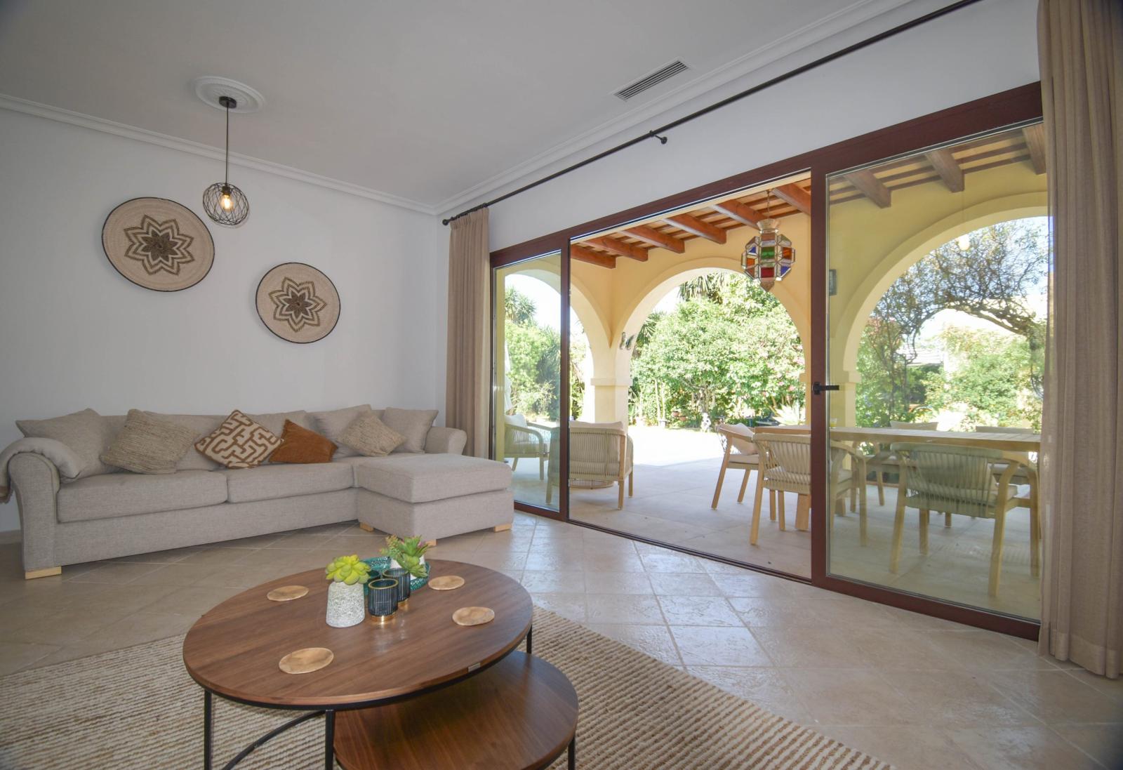 Villa for Sale in Chiclana de la Frontera