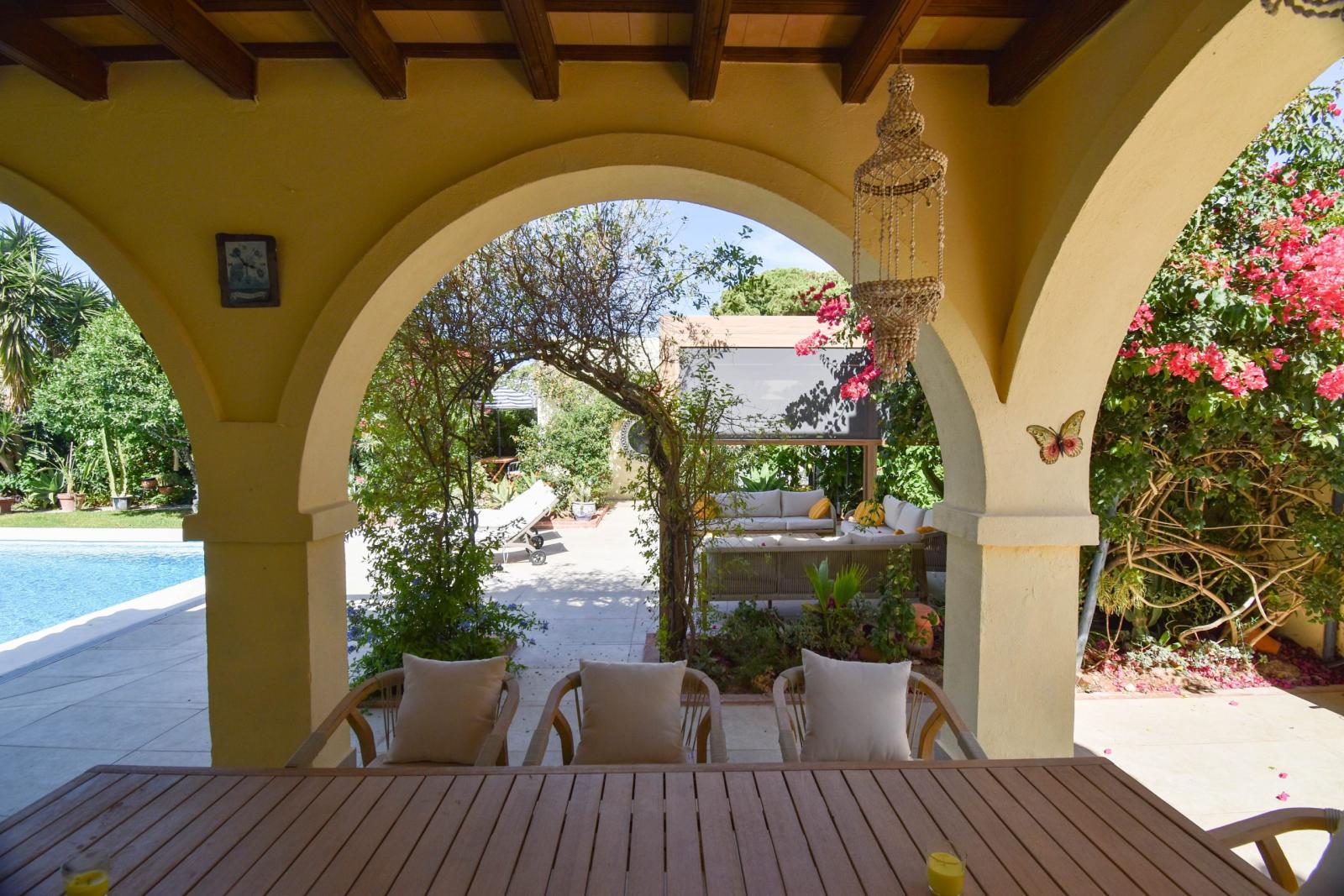 Villa for Sale in Chiclana de la Frontera