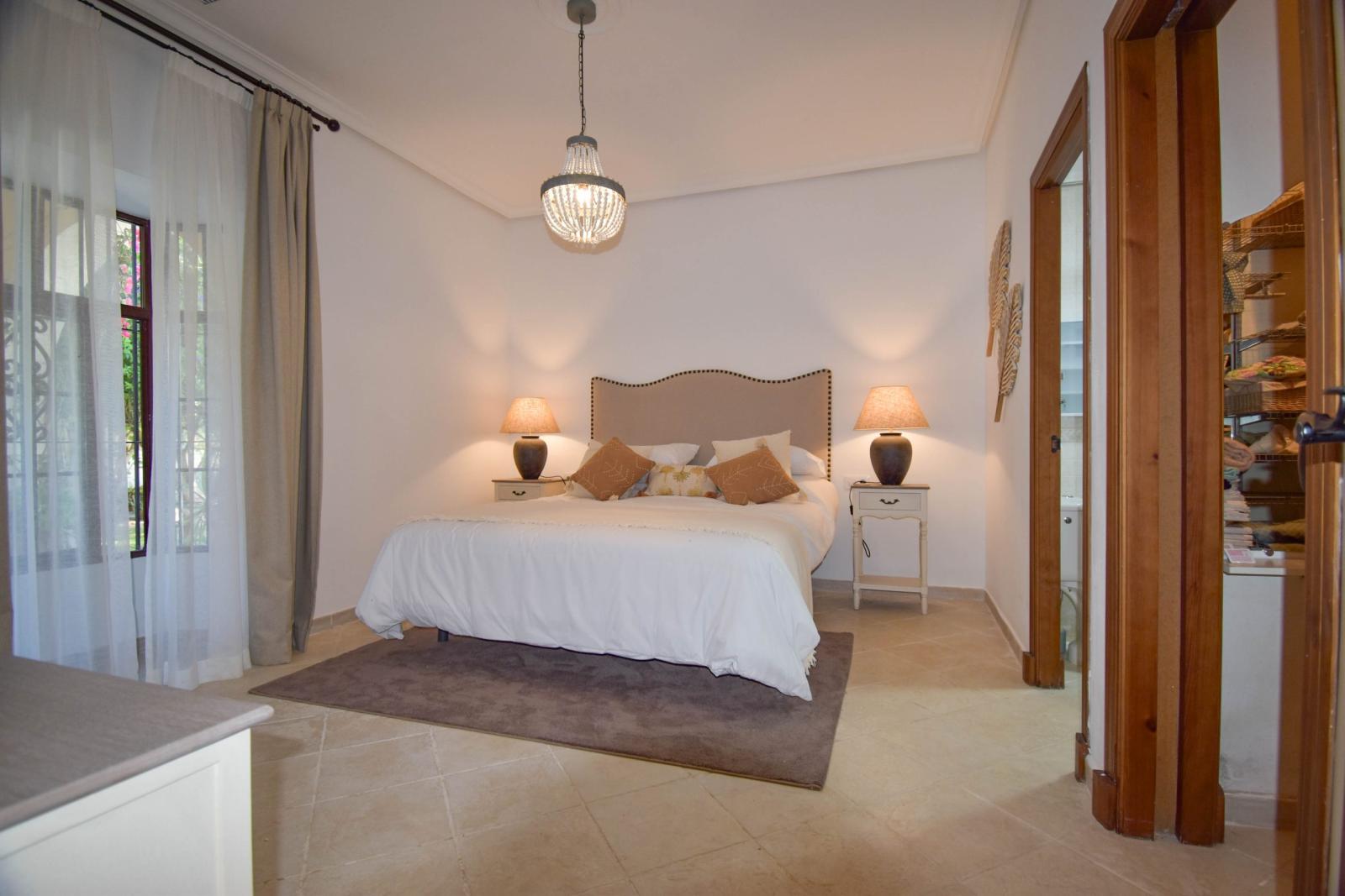 Villa for Sale in Chiclana de la Frontera