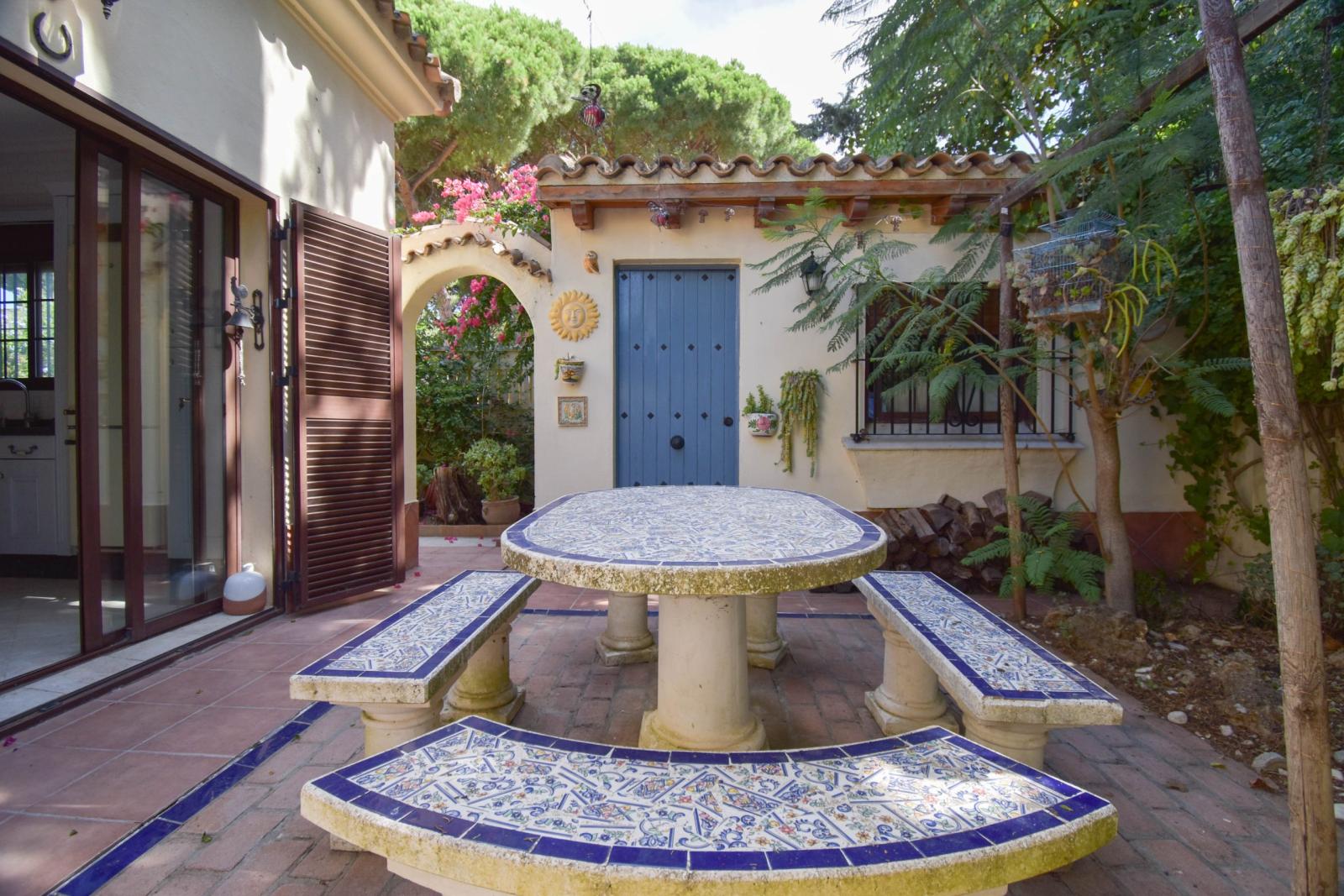 Villa for Sale in Chiclana de la Frontera