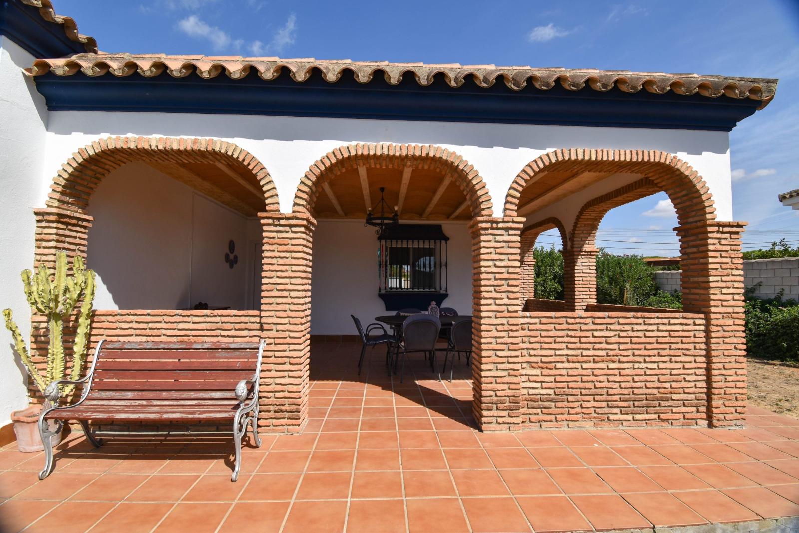 Villa for Sale in Chiclana de la Frontera