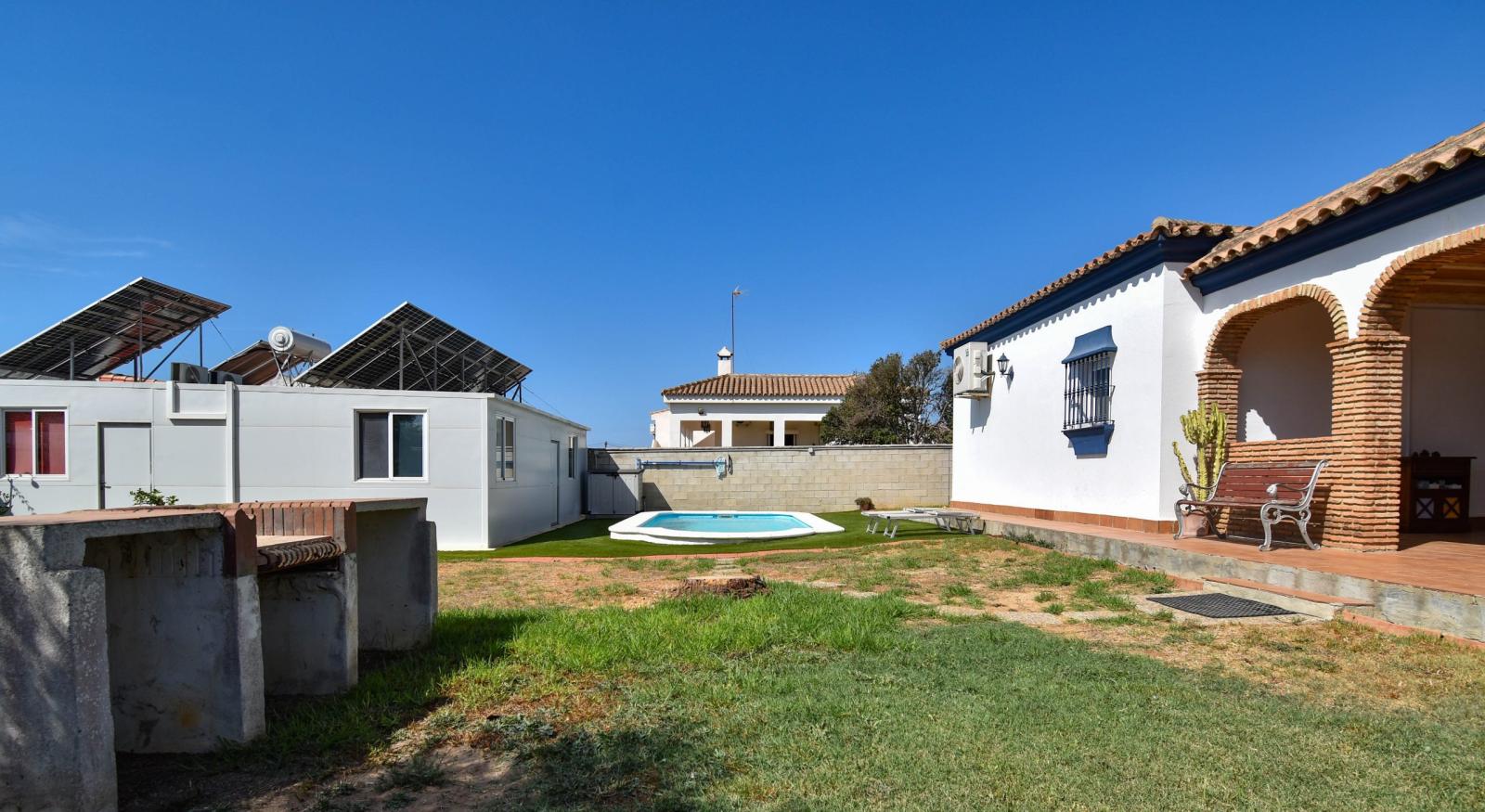 Villa for Sale in Chiclana de la Frontera