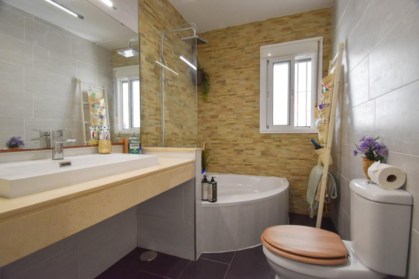 Villa for Sale in Chiclana de la Frontera