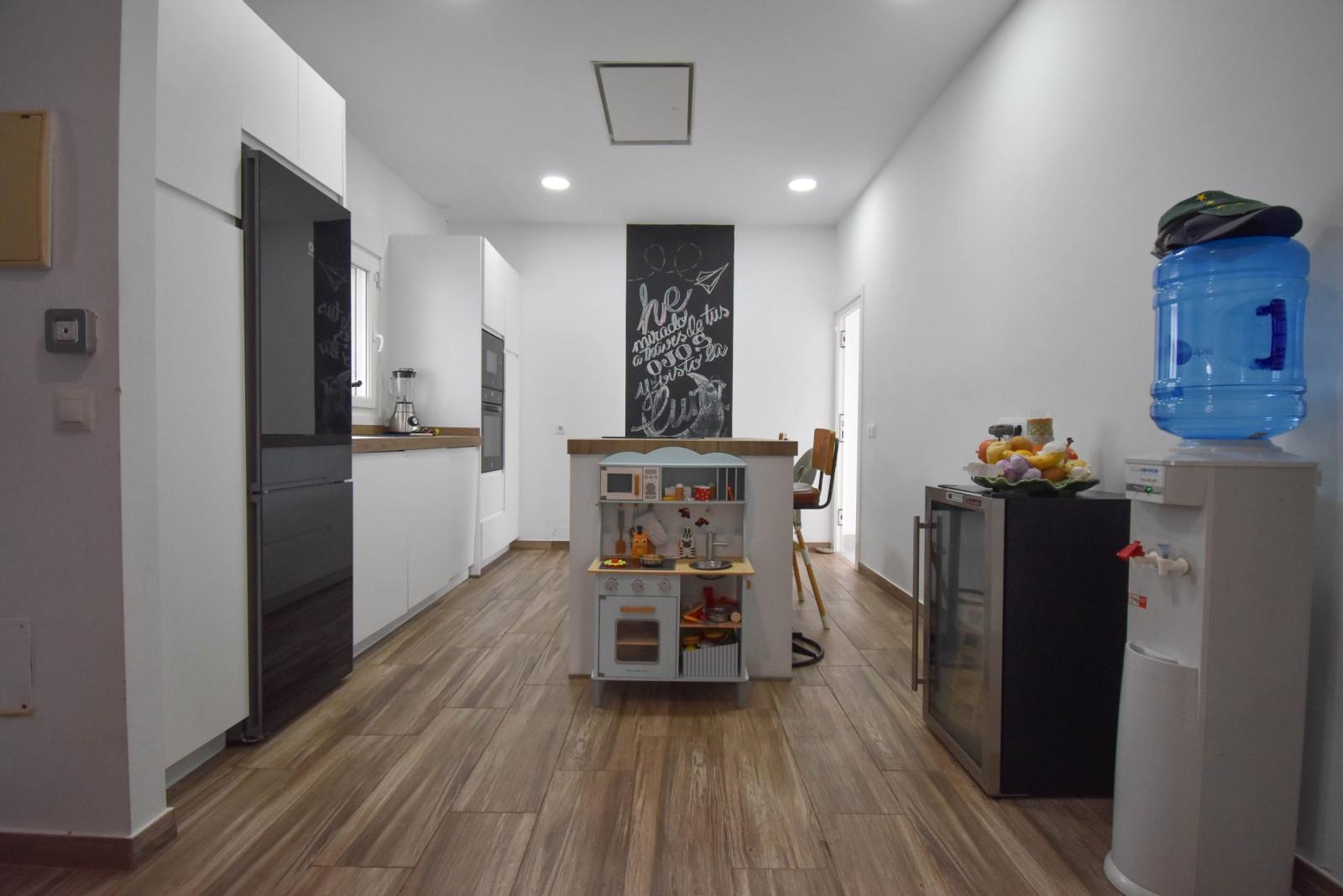 Villa for Sale in Chiclana de la Frontera