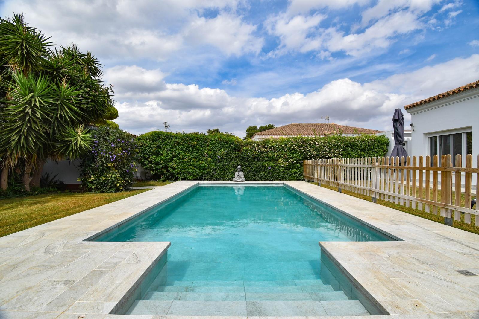 Villa for Sale in Chiclana de la Frontera