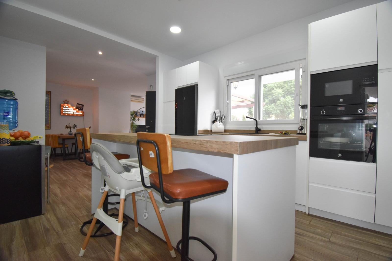Villa for Sale in Chiclana de la Frontera