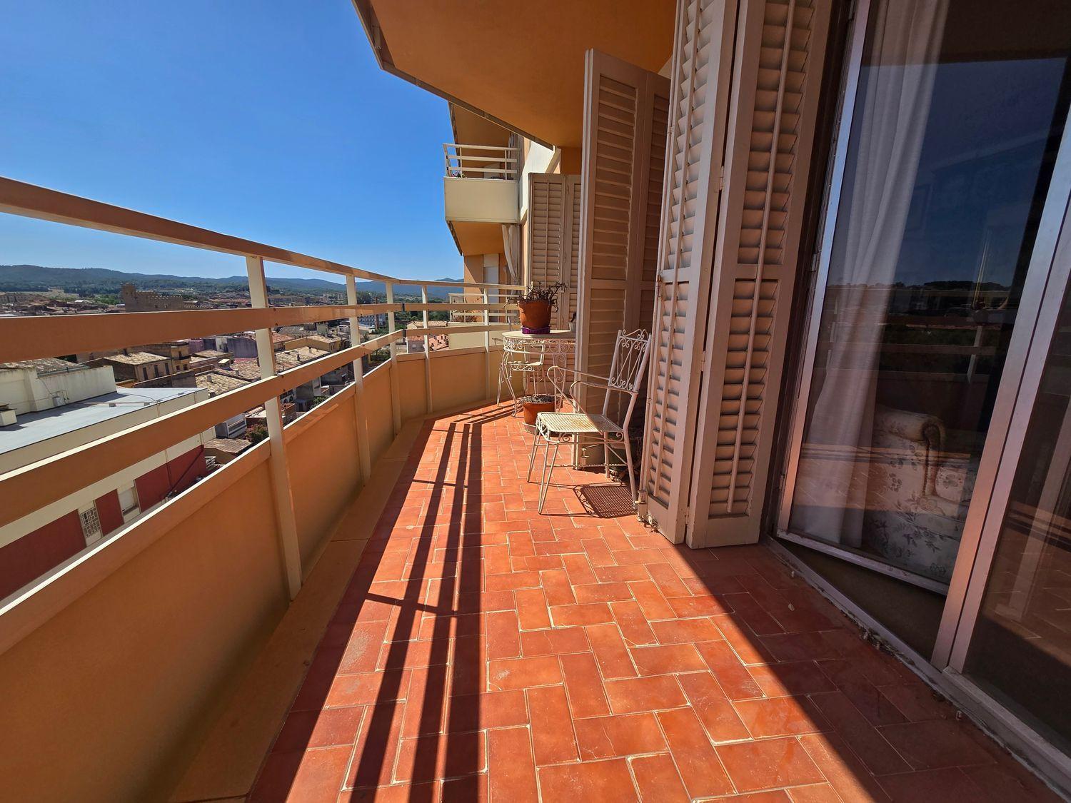 Duplex for Sale in La Bisbal d'Empordà